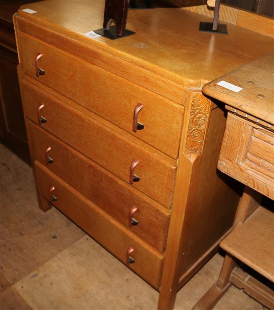 Oak chest of drawers